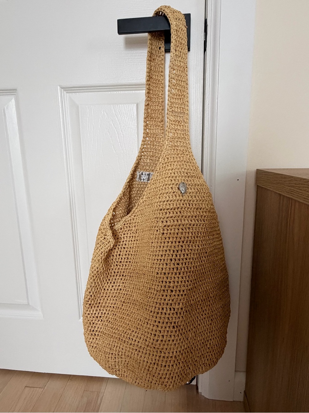 Helen Kaminski Australia 100% raffia shoulder bag